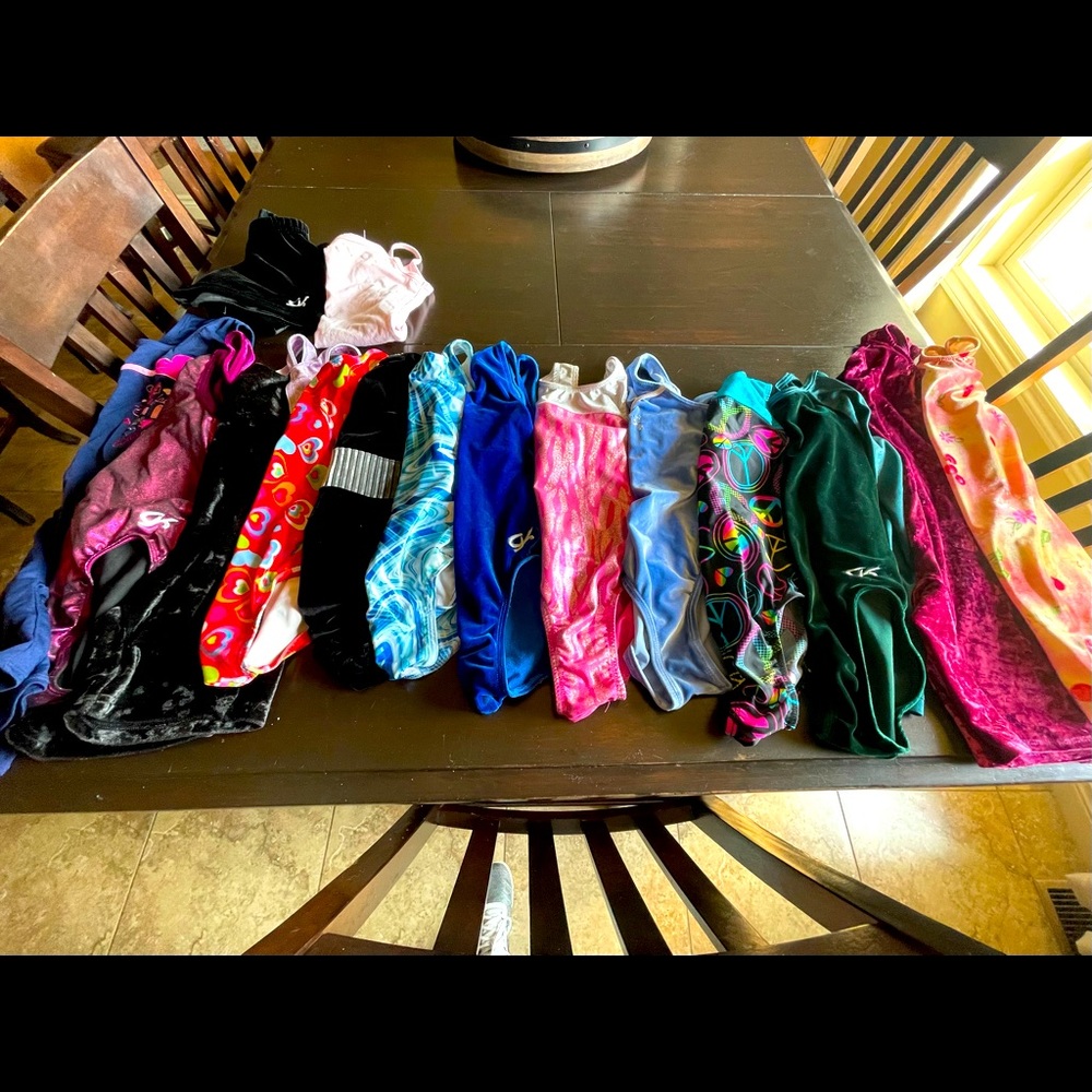Girls gymnastic suits, fits most 5-7 year olds.